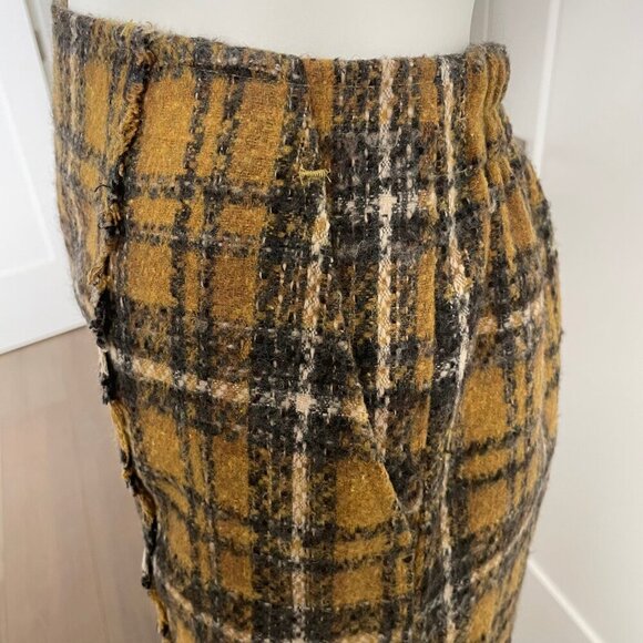 W Closet Plaid 100% Polyester Lined Mini Skirt w Fringe Detail Gold Blk Sz XS/S - Picture 4 of 14